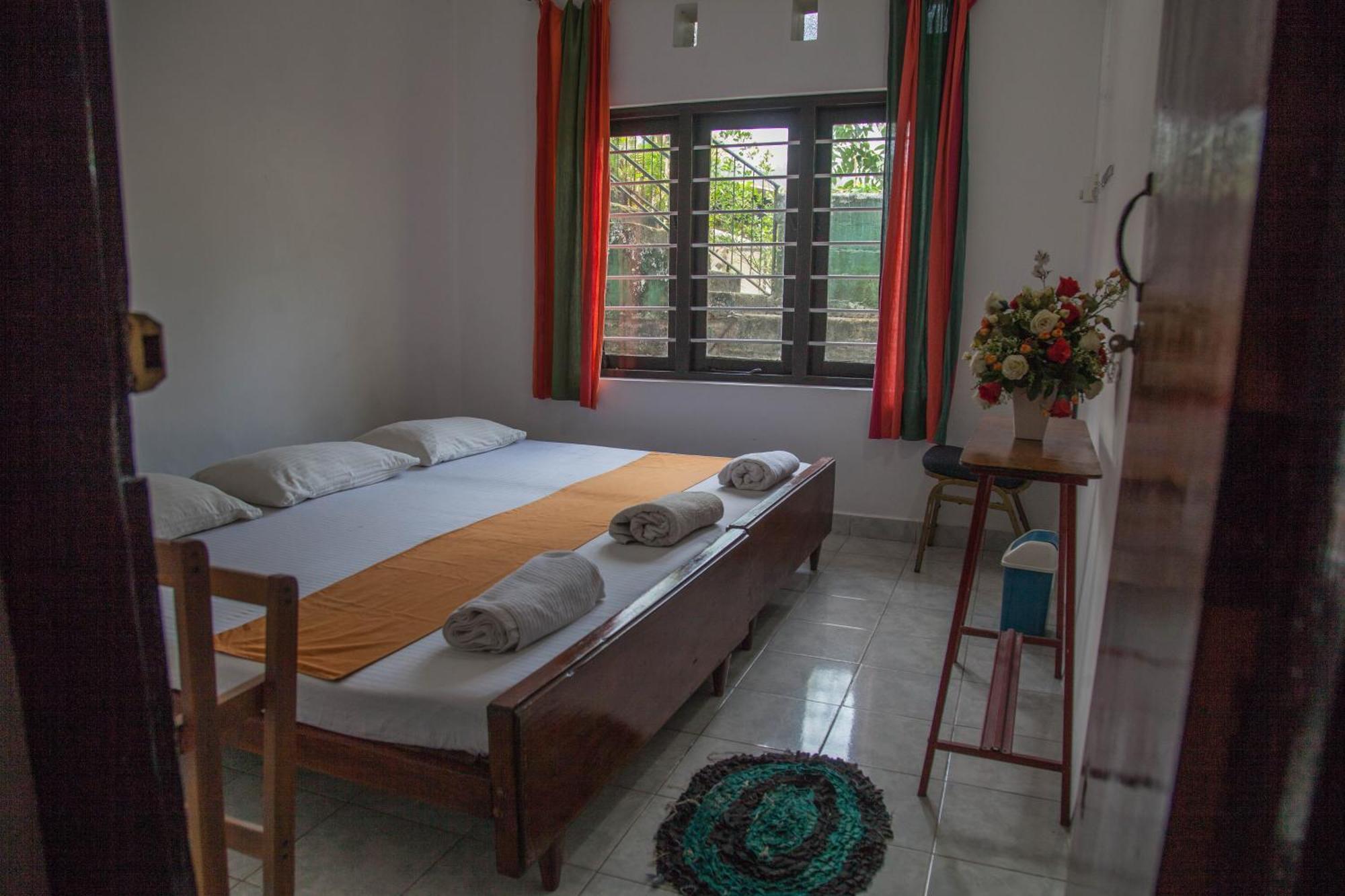 كاندي Antique Tourist Lodge المظهر الخارجي الصورة