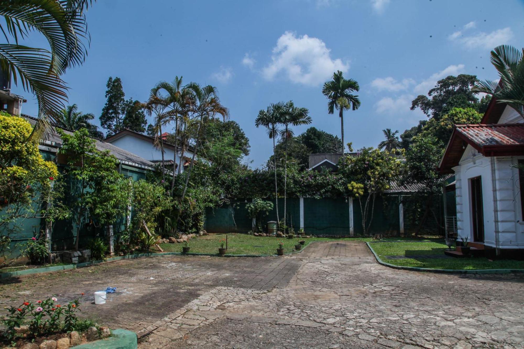 كاندي Antique Tourist Lodge المظهر الخارجي الصورة