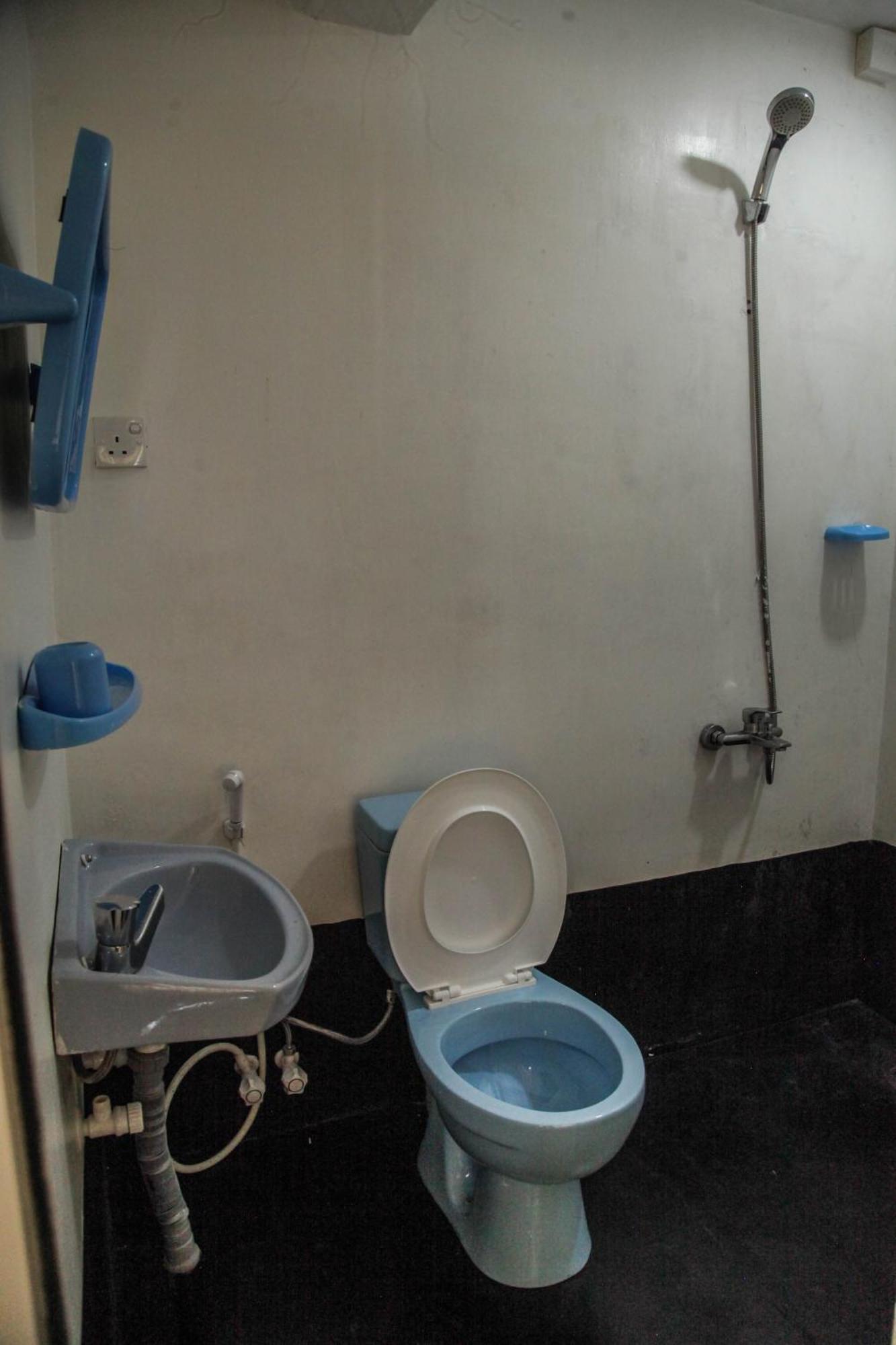 كاندي Antique Tourist Lodge المظهر الخارجي الصورة